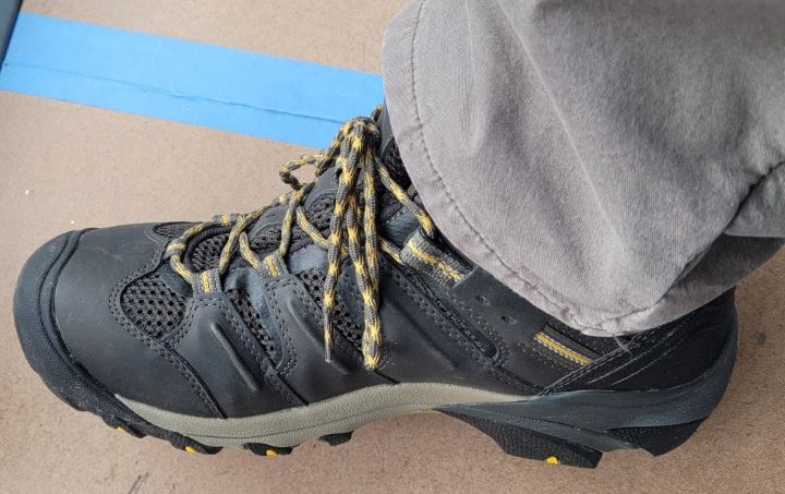  Using the Waterproof hiking work boot from Keen Utility