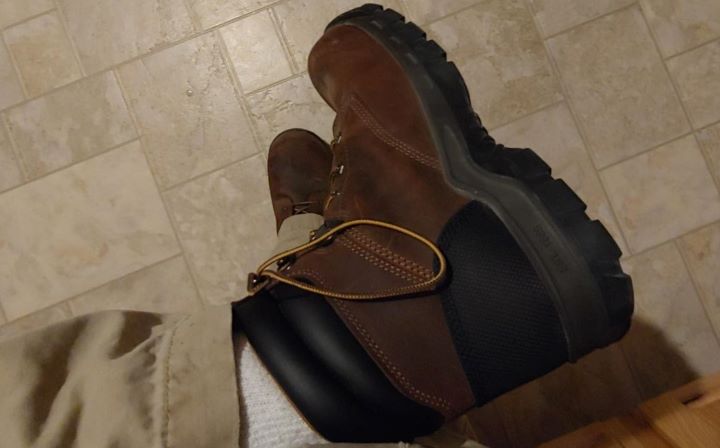 Trying out the Carhartt extra wide work boots in a durable oil-tanned leather