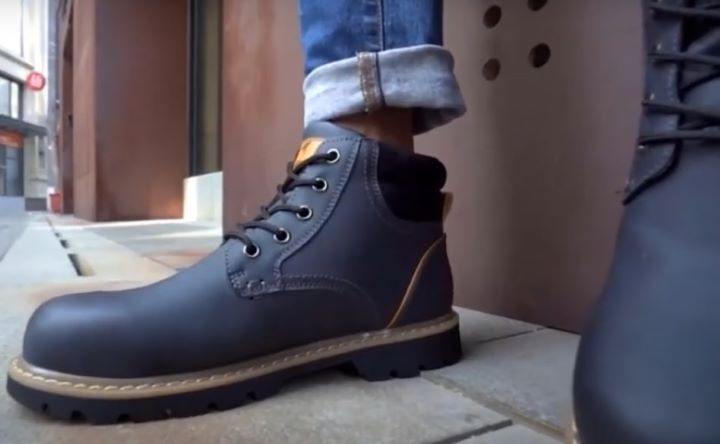 Confirming how the work boots for standing all day offer anti-fatigue technology with cushioning and support