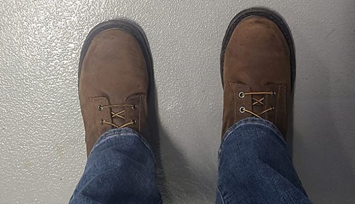 Using the imported leather work boots from Carhartt