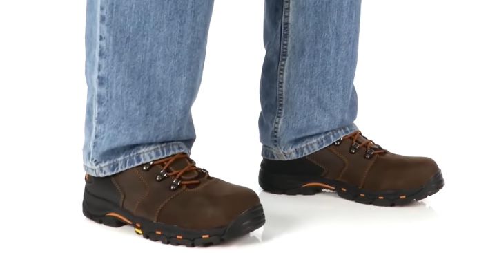 Analyzing the comfortability of Lace Up Work Boots