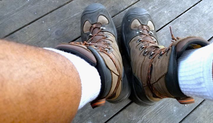  Wearing Steel Toe Waterproof Work Shoe from the brand KEEN Utility 