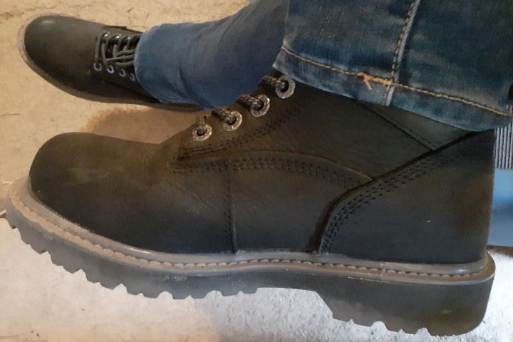Using the lightweight work boots from Wolverine
