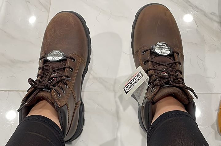 Trying the cushioned work boots for sore feet from Skechers