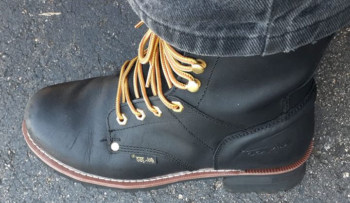 Checking the durability of the high heel work boots for men and women