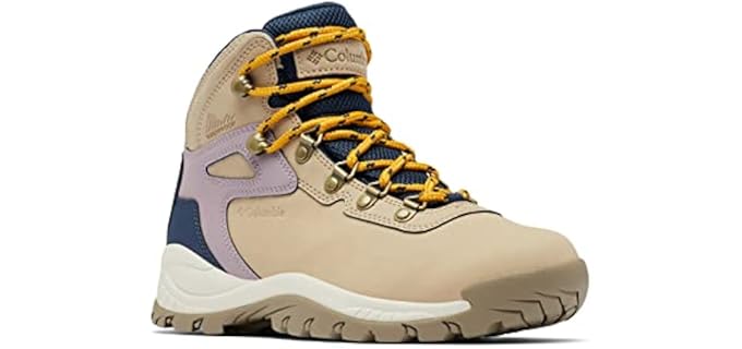 Columbia Women's Newton Ridge - Lightweight Suede Leather Work Boots for Wide Feet